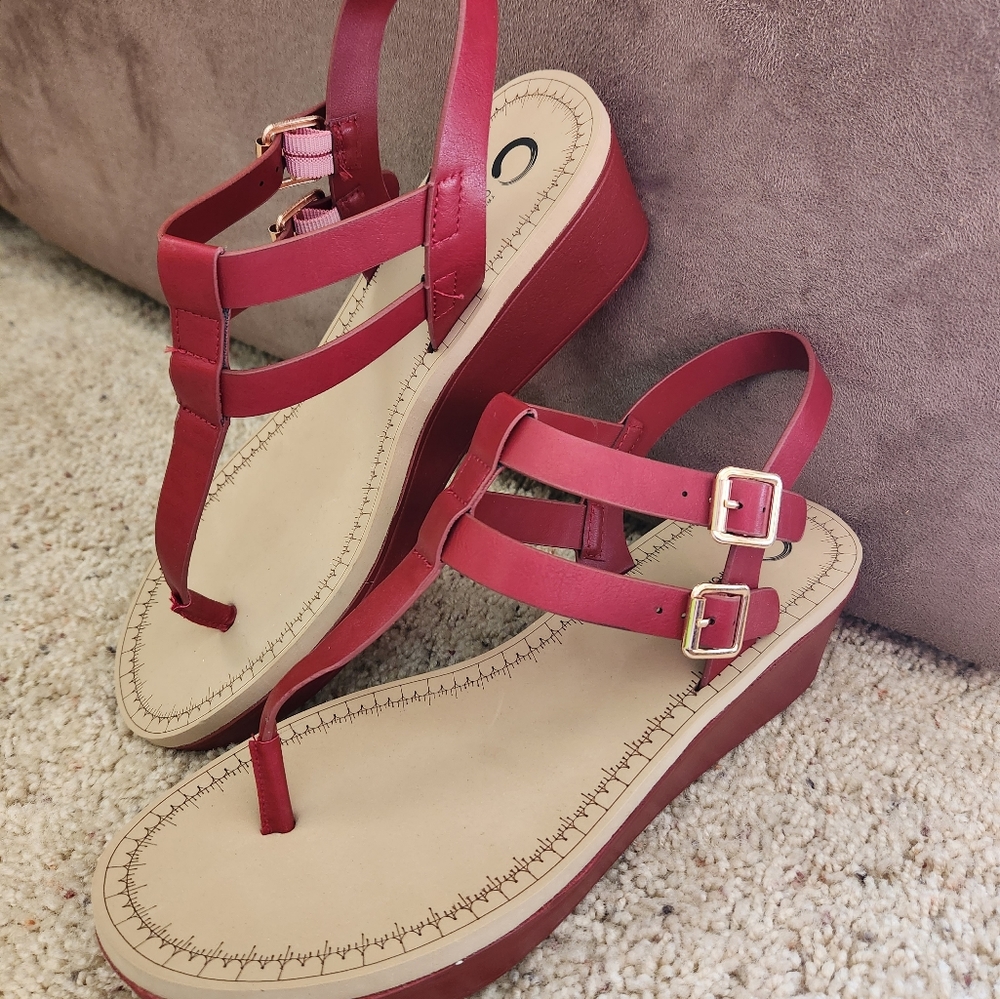 Journee Collection size 12 Red wedge sandals